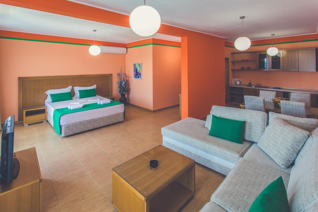 Apartments Deus Dobra Voda Bilik gambar