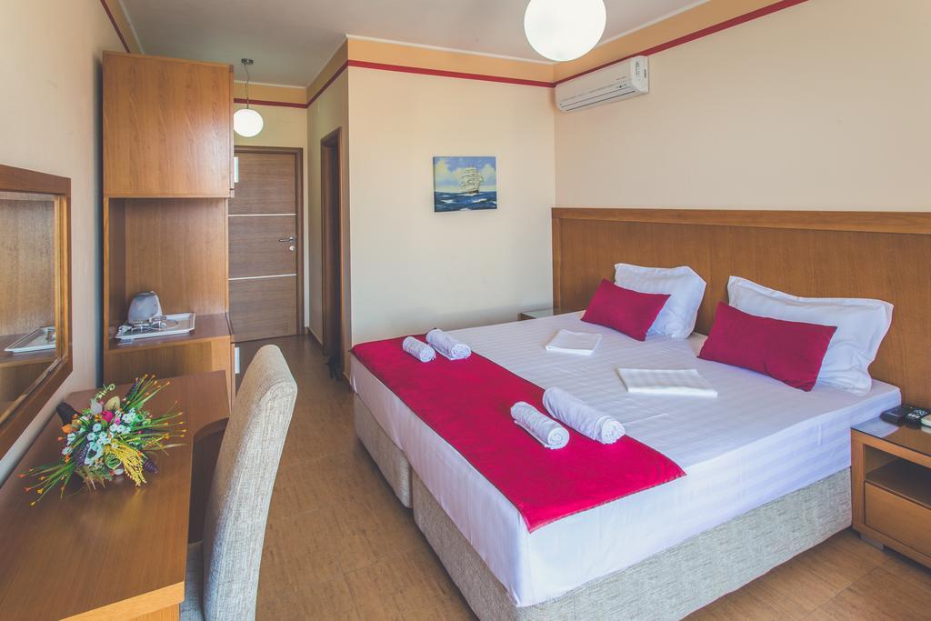 Apartments Deus Dobra Voda Bilik gambar