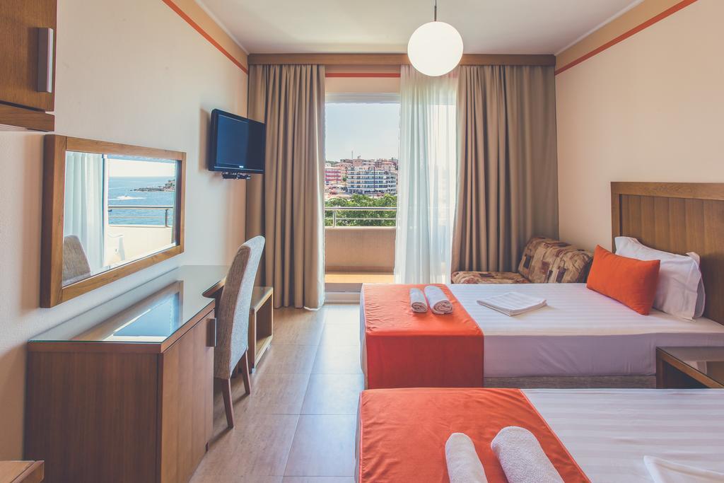 Apartments Deus Dobra Voda Bilik gambar