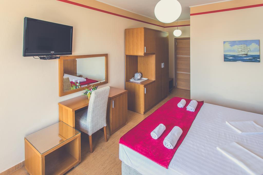 Apartments Deus Dobra Voda Bilik gambar
